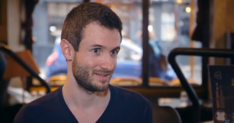 Paul Dechavanne, découverte humour sur le spot du rire