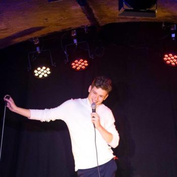 Caustic Comedy Night au Barbès Comedy Club