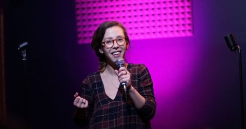 Anissa Omri, découverte humour et stand-up du spot du rire