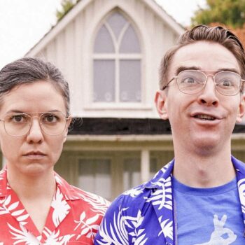 Voir du stand-up en couple, en famille, seul… C’est quoi le mieux ?